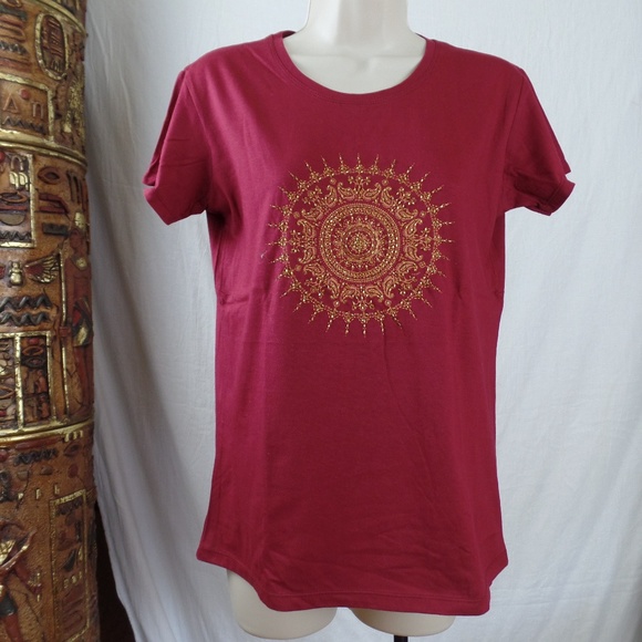Tops - Embroidered beaded mandala 100% cotton cranberry t-shirt size small/medium